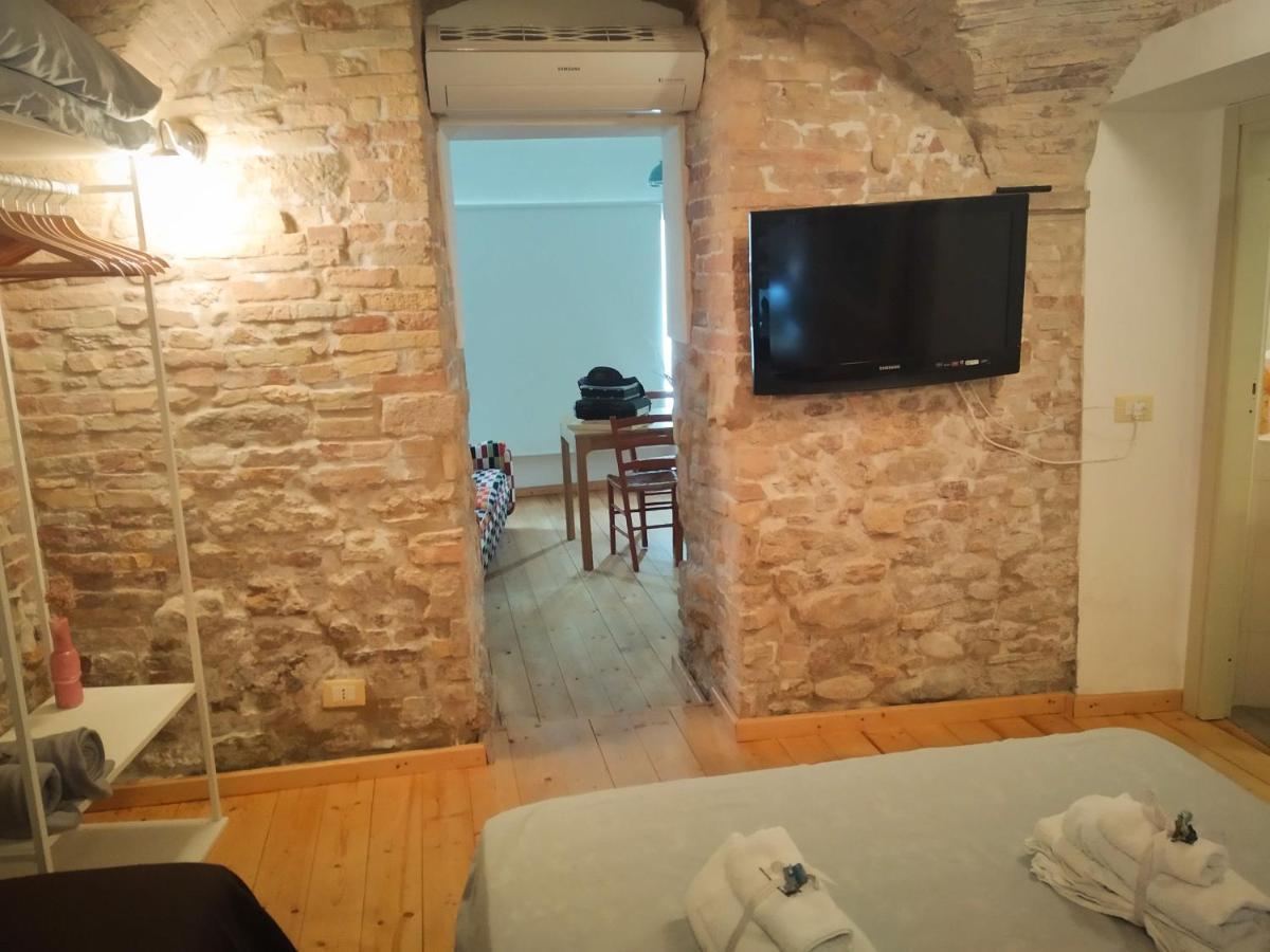 مبيت وإفطار أدري La Finestra Sul Cortile المظهر الخارجي الصورة