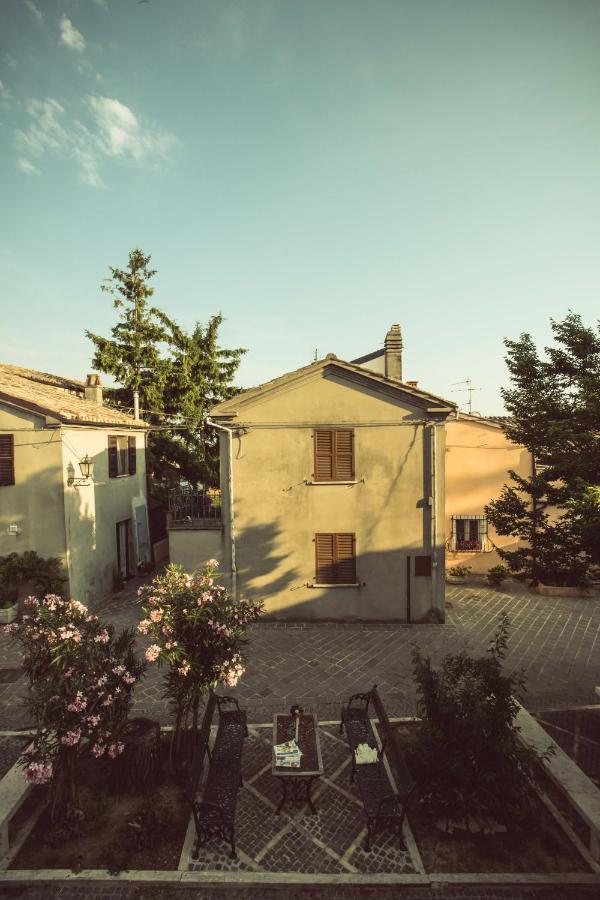 مبيت وإفطار أدري La Finestra Sul Cortile المظهر الخارجي الصورة